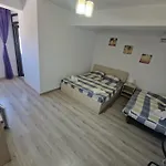 ゲストハウス Sunset Mamaia Nord 4*