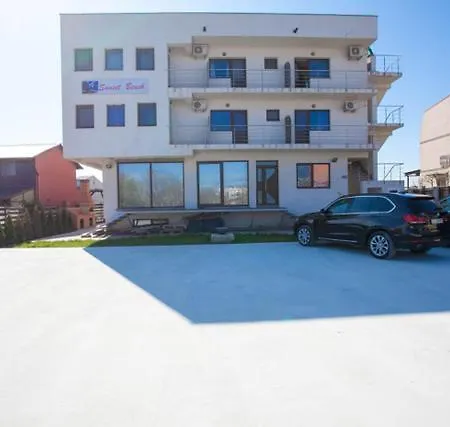 Sunset Mamaia Nord Guest house